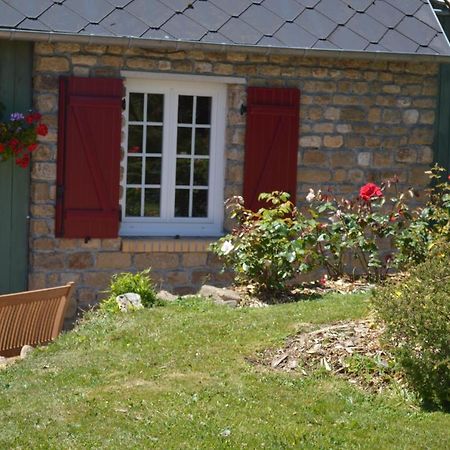 La Pichonniere Bed & Breakfast Isigny-le-Buat Ngoại thất bức ảnh