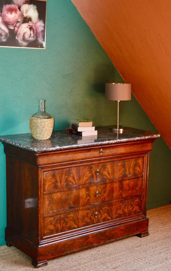 La Pichonniere Bed & Breakfast Isigny-le-Buat Ngoại thất bức ảnh