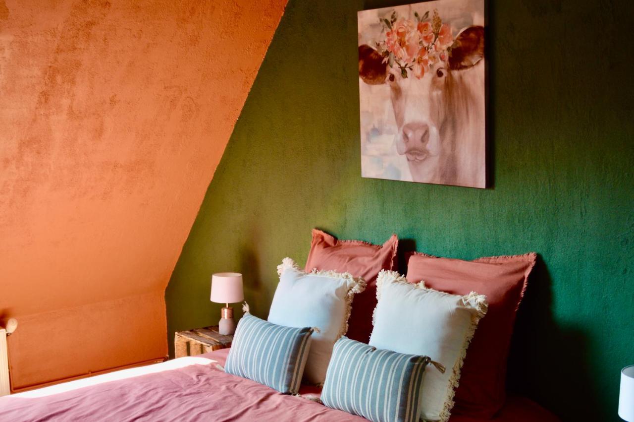 La Pichonniere Bed & Breakfast Isigny-le-Buat Ngoại thất bức ảnh