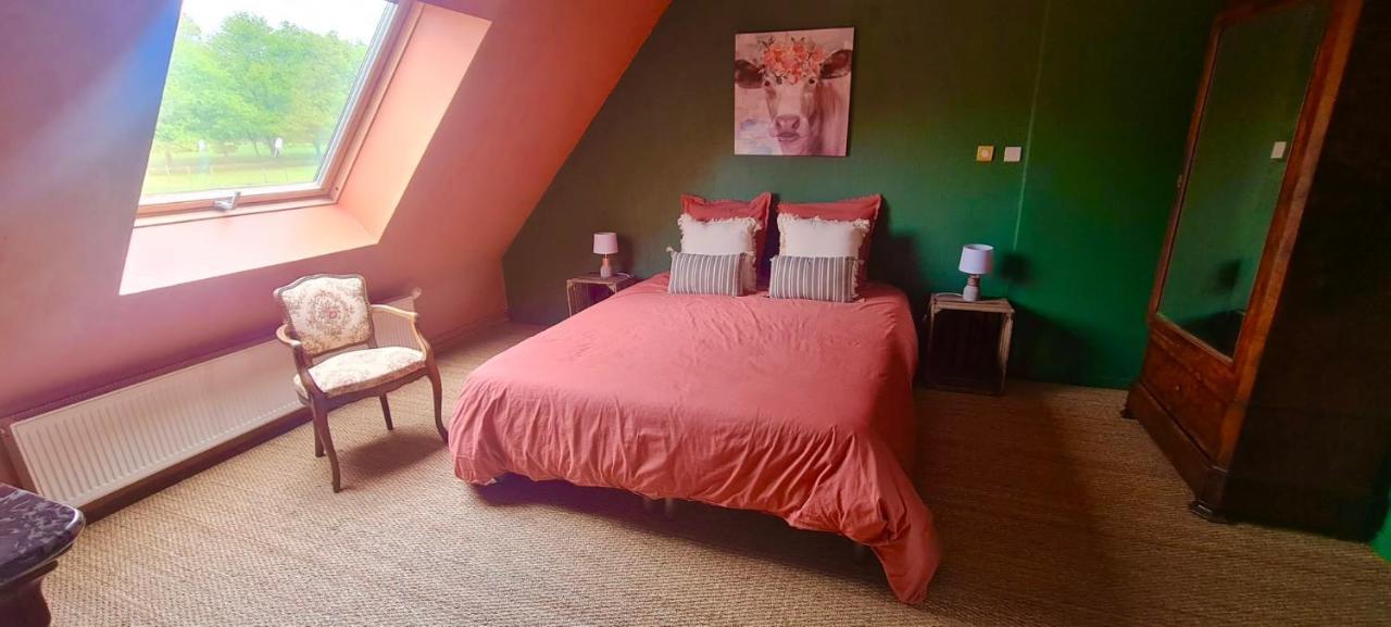 La Pichonniere Bed & Breakfast Isigny-le-Buat Ngoại thất bức ảnh