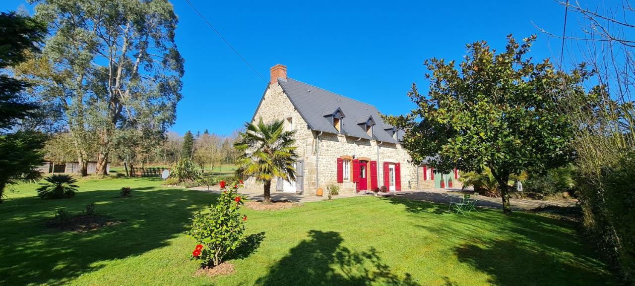 La Pichonniere Bed & Breakfast Isigny-le-Buat Ngoại thất bức ảnh