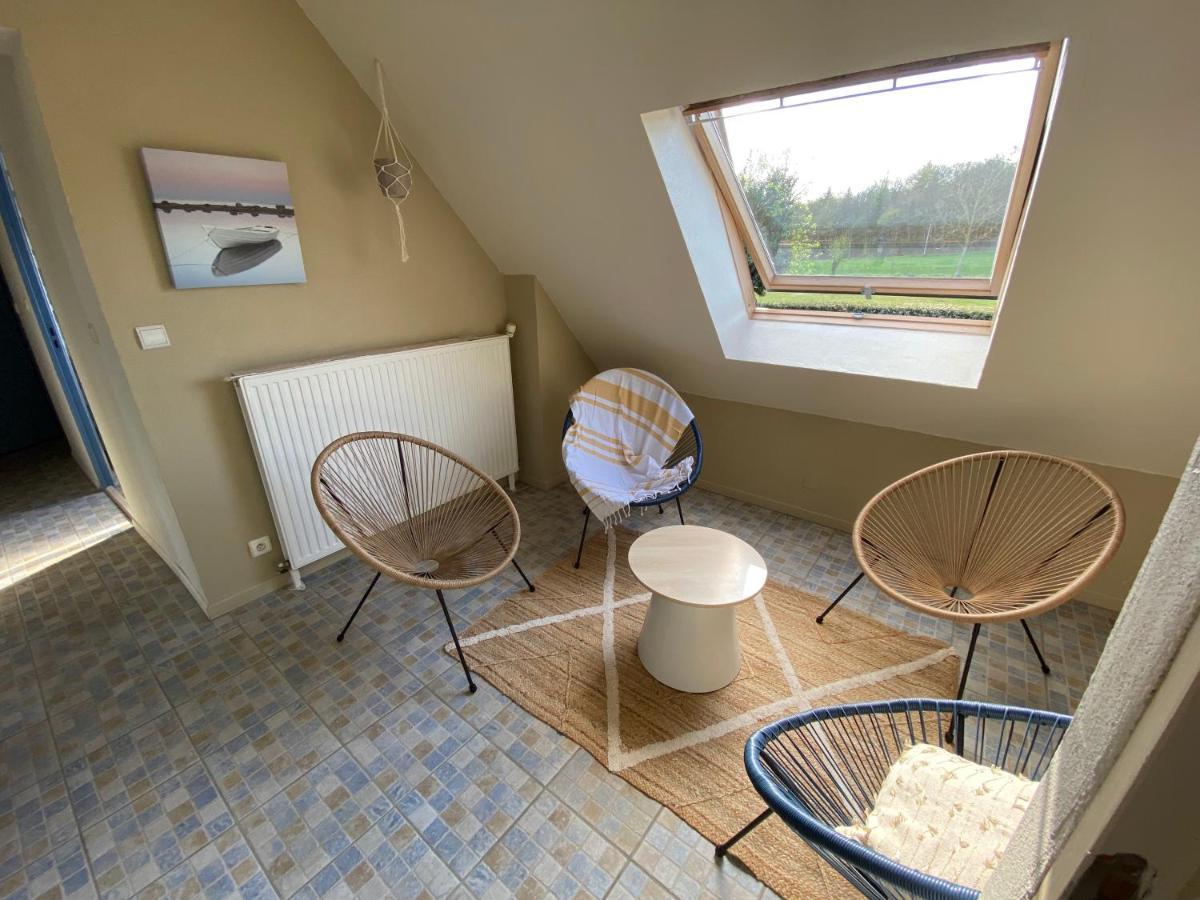 La Pichonniere Bed & Breakfast Isigny-le-Buat Ngoại thất bức ảnh