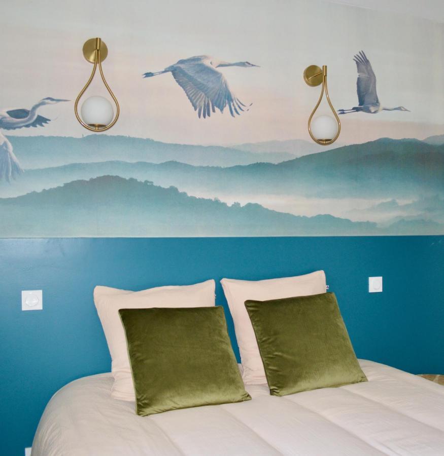 La Pichonniere Bed & Breakfast Isigny-le-Buat Ngoại thất bức ảnh