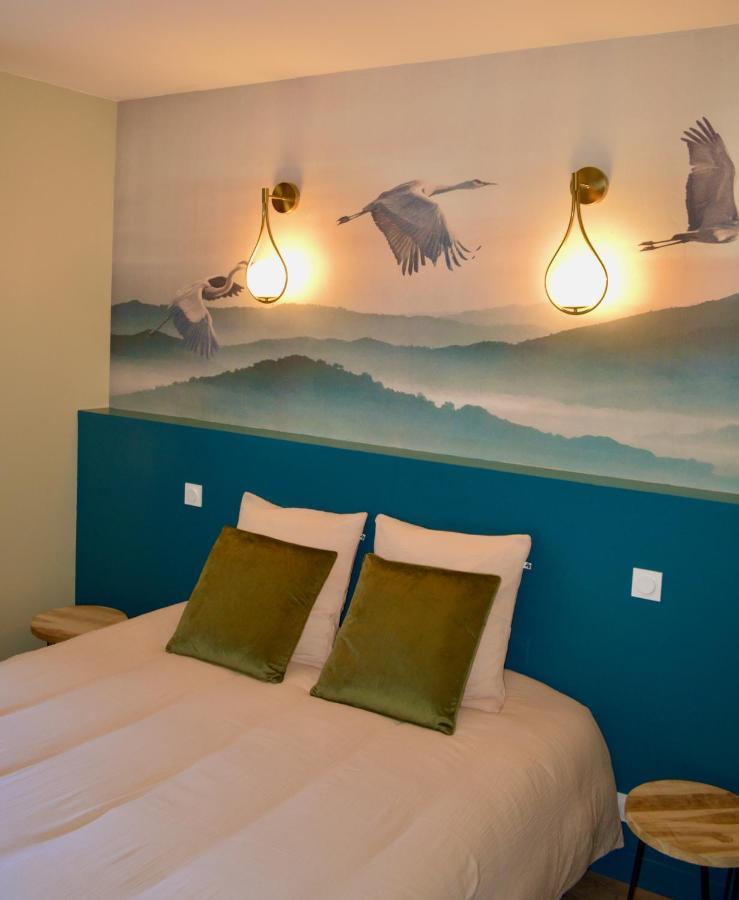 La Pichonniere Bed & Breakfast Isigny-le-Buat Ngoại thất bức ảnh